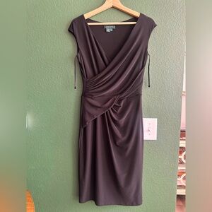 LAUREN RALPH LAUREN size 6
Black Wrap-Style Cocktail Dress